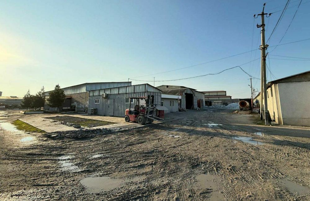 Продаётся 2,6 га производственная база.