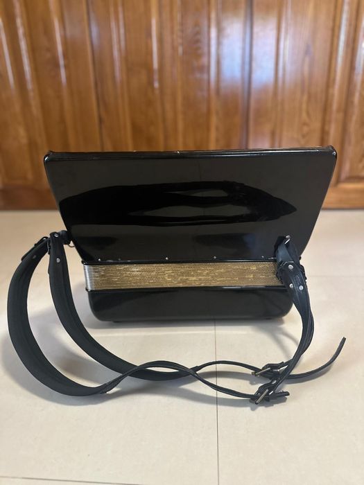 Acordeon Hohner 96basi