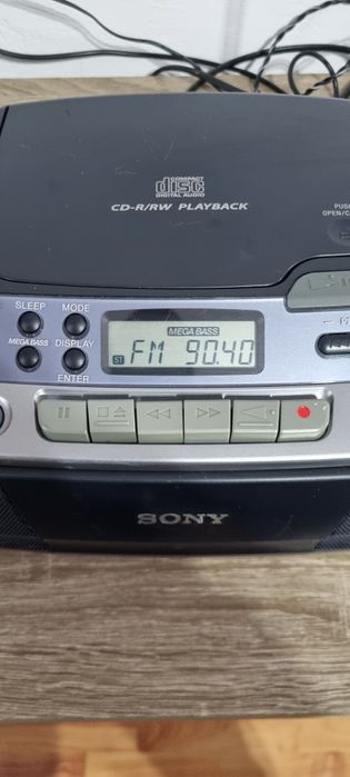 Boombox Panasonic RX DT37 si Sony CFD S01