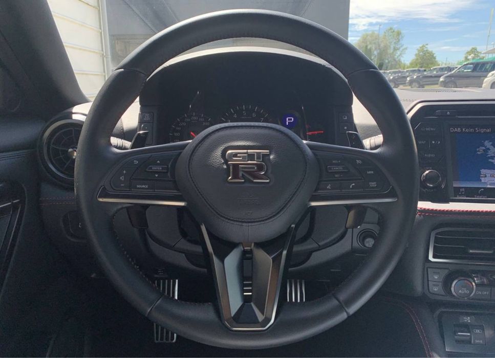 продается новый Nissan GTR 2024