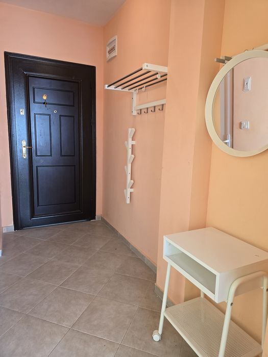 Дава под наем 2-стаен Виница, център