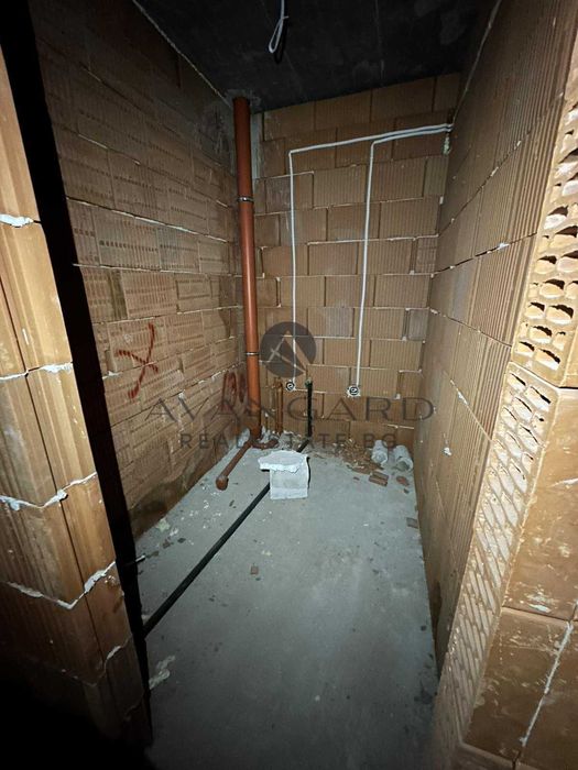 оф.22757 Тристаен с АКТ 14 Кършияка