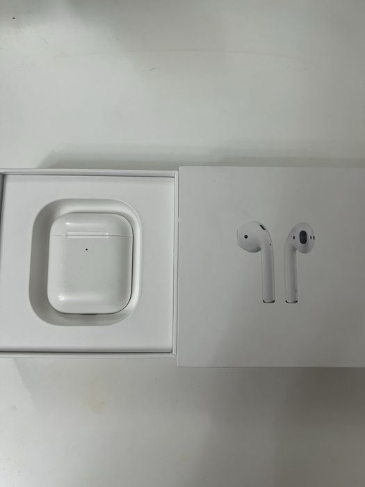 Наушники Apple AirPods 2
