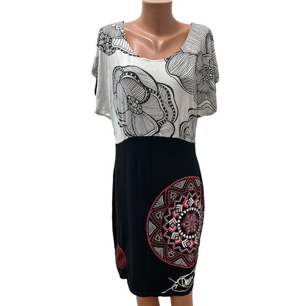 Ежедневна рокля DESIGUAL L