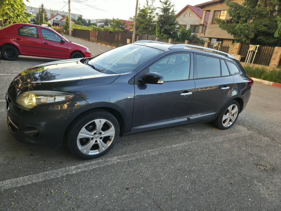 Vând megane 3 2011, 1.4 tce cu gpl, avariat