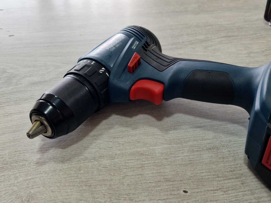 Акумулаторен безчетков винтоверт Bosch GSR 185-LI