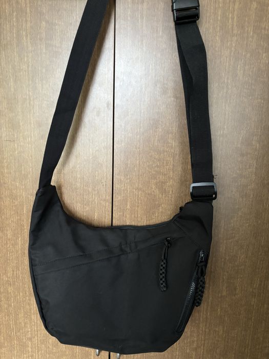 Черная сумка спортивная