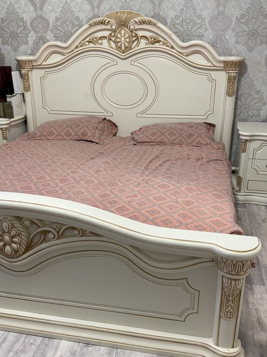 Кровать сатамын!