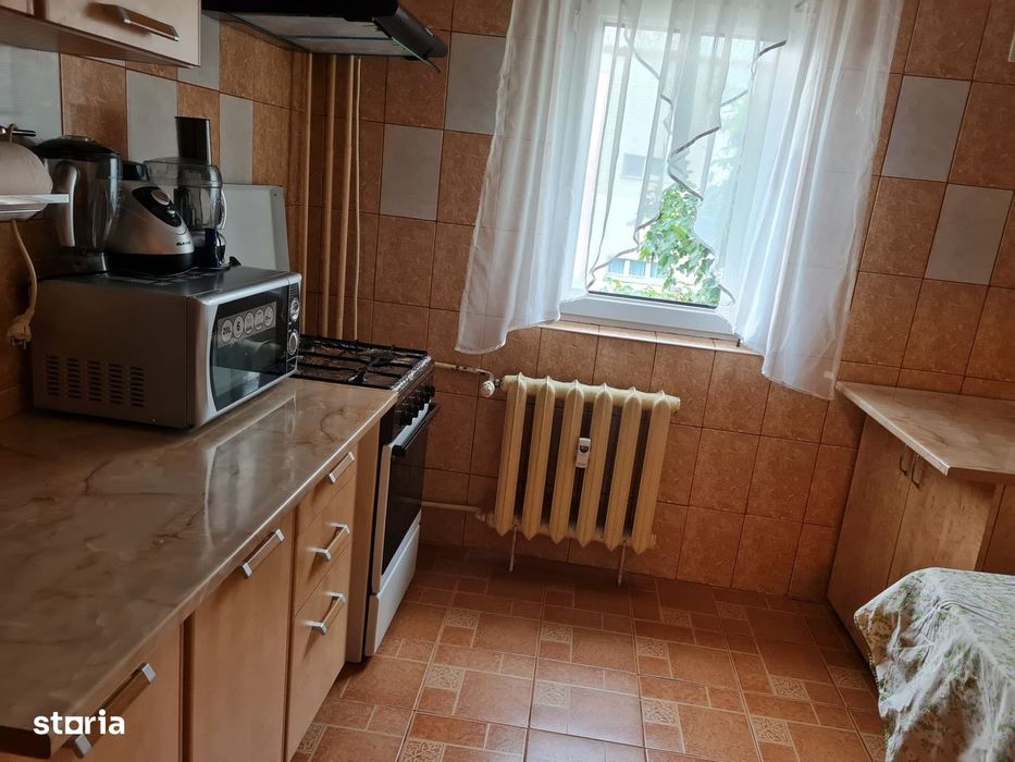 Particular, vand apartament 2 camere