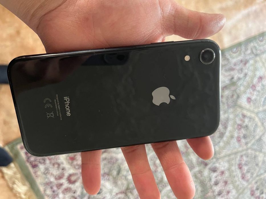 продам айфон хр 64 гб