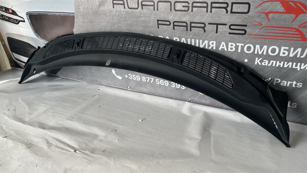 Решетка под чистачки Skoda Fabia 2