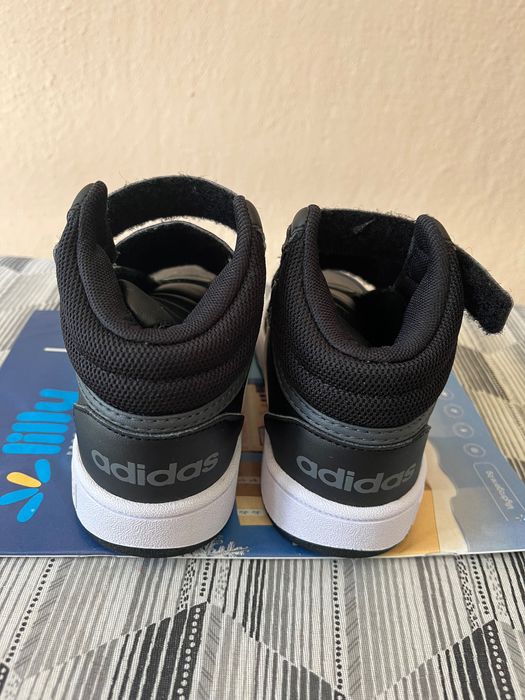 Adidas детски маратонки