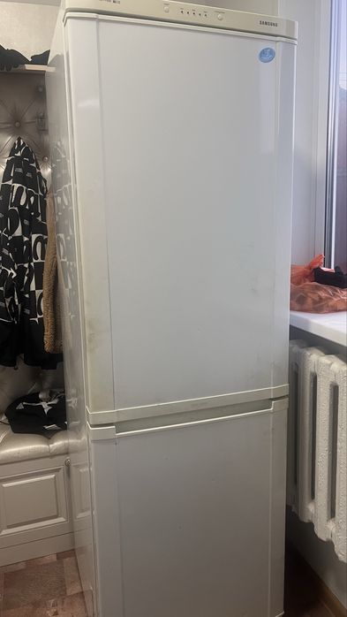 Срочно продам холодилник