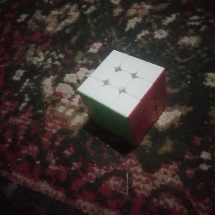 Kubik rubek sotiladi