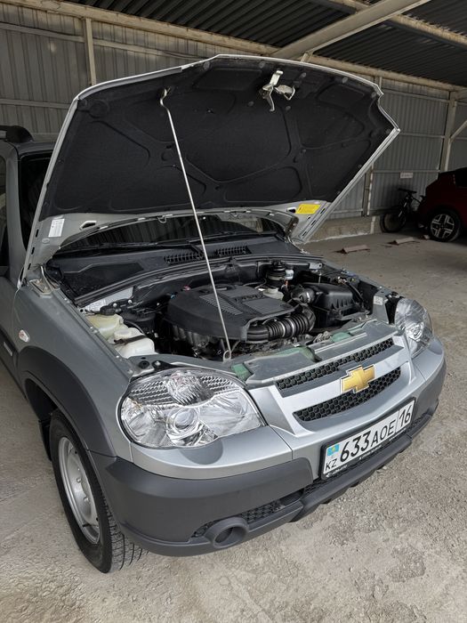Chevrolet Niva пробег 9.300 км