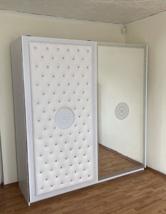 Montaj ikea. Montator mobilier ikea