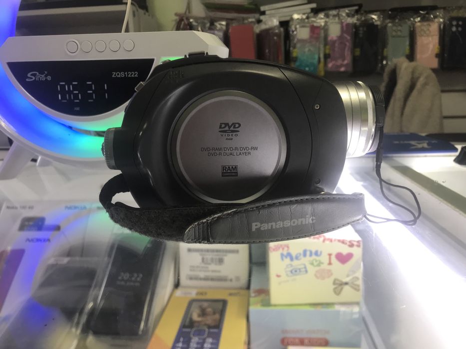 Продам видео камеру