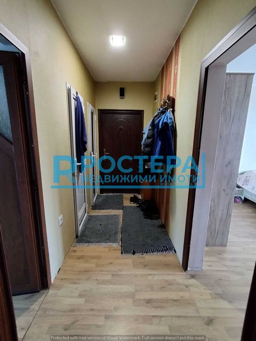 Продава се Тристаен апартамент в Търговище, Център - 85 кв.м за 1200 €/кв.м - Снимка #16