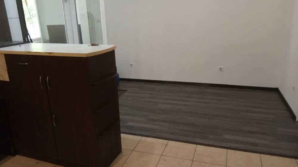 Продава се Тристаен апартамент в Пловдив, Тракия - 74 кв.м за 896 €/кв.м - Снимка #7