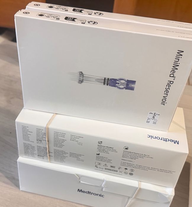 Medtronic  два сета