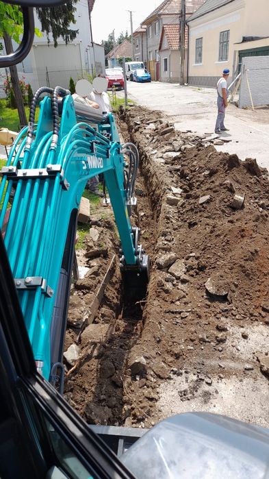 Excavații cu miniexcavator