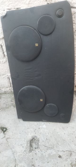 Продам полку на гольф 3 с динамиками усилителем