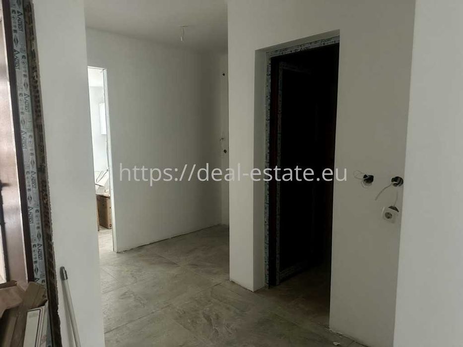 Продава се Тристаен апартамент в Благоевград, Широк център - 92 кв.м за 1033 €/кв.м - Снимка #7