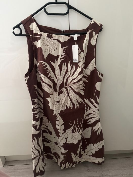 H&M Къса рокля по тялото