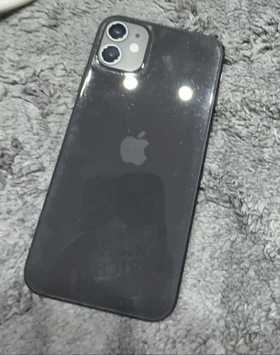 Айфон 11 64ГБ емкость батареи 69%