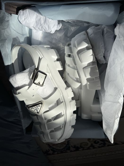 Срочна продам обувь от PRADA