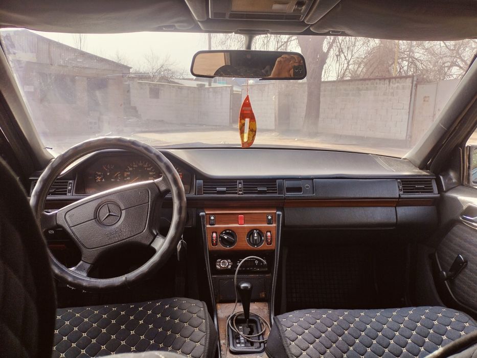 Mercedes 230 обмен предлагайте.