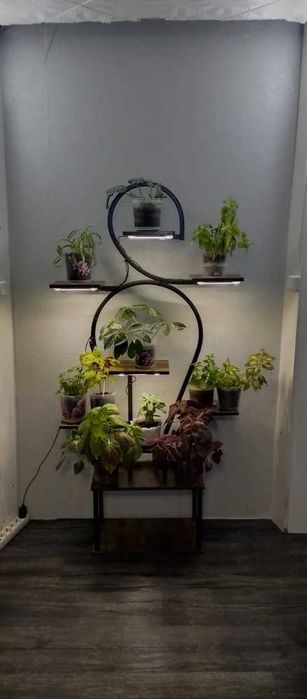 Подставка для цветов напольная с подсветкой, фигурный стеллаж в декор