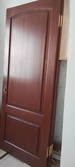 Межкомнатные двери из российской сосны.