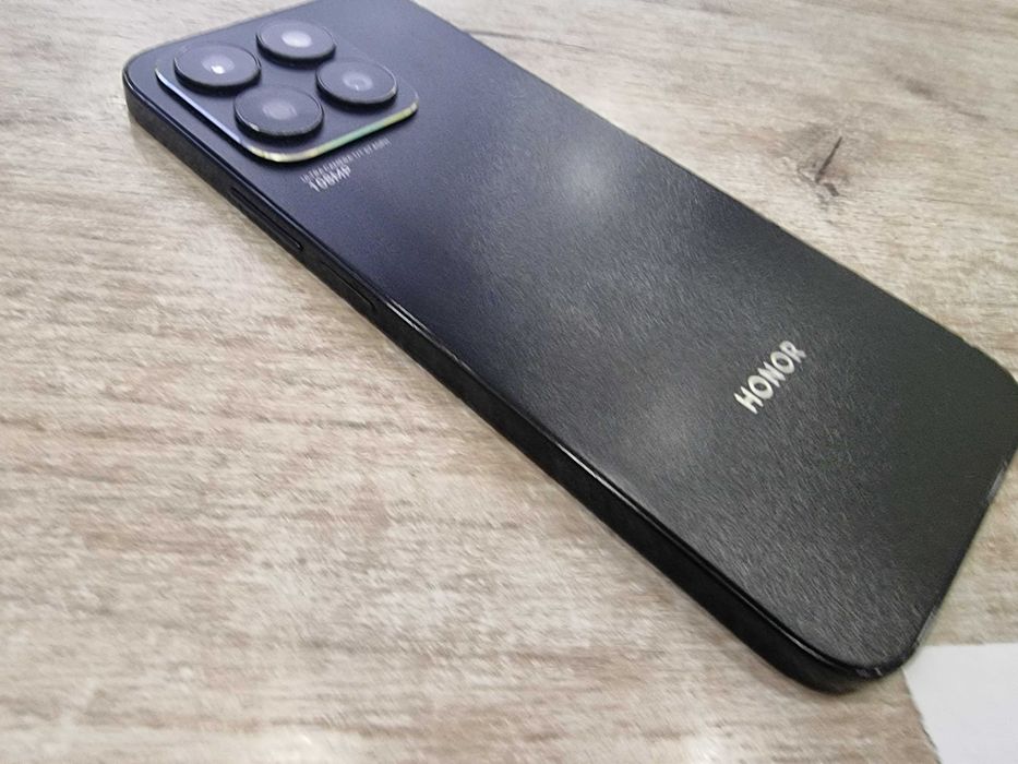Honor x8b 256GB 8GB RAM