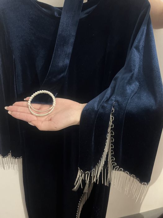 Продам нарядные платья