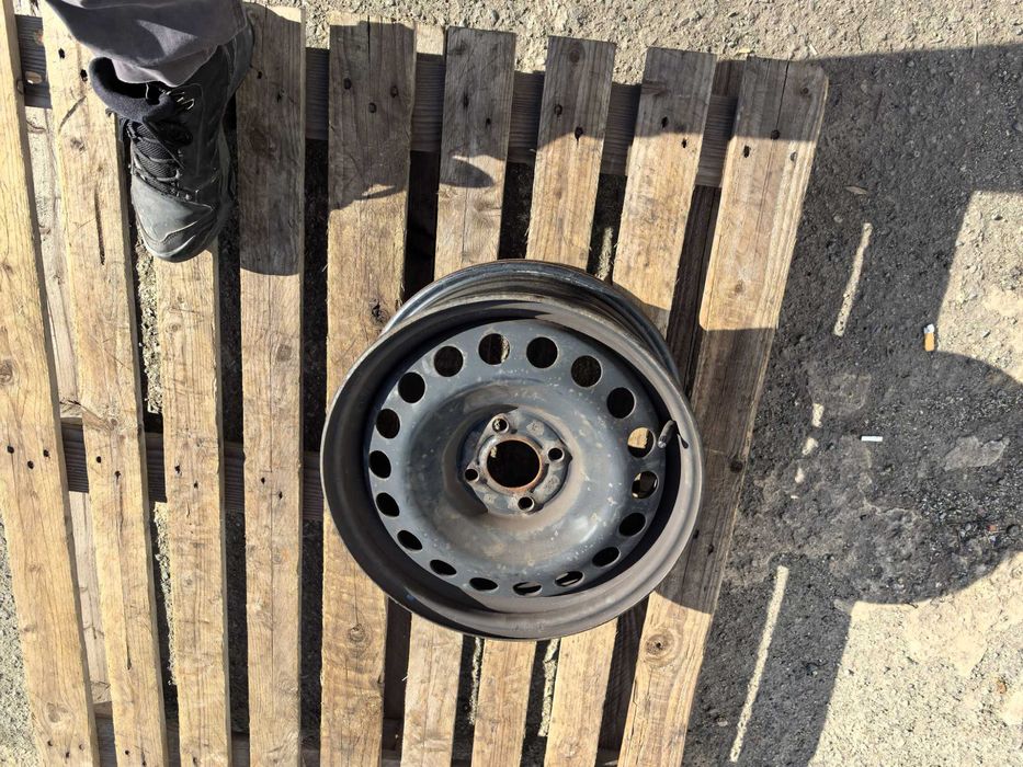 15 цола 4 х 100 мм Дачия / Рено / Нисан - 6 Инча / ЕТ 40