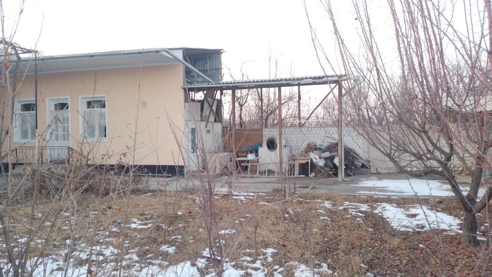 Ховли уй сотилади Водилда