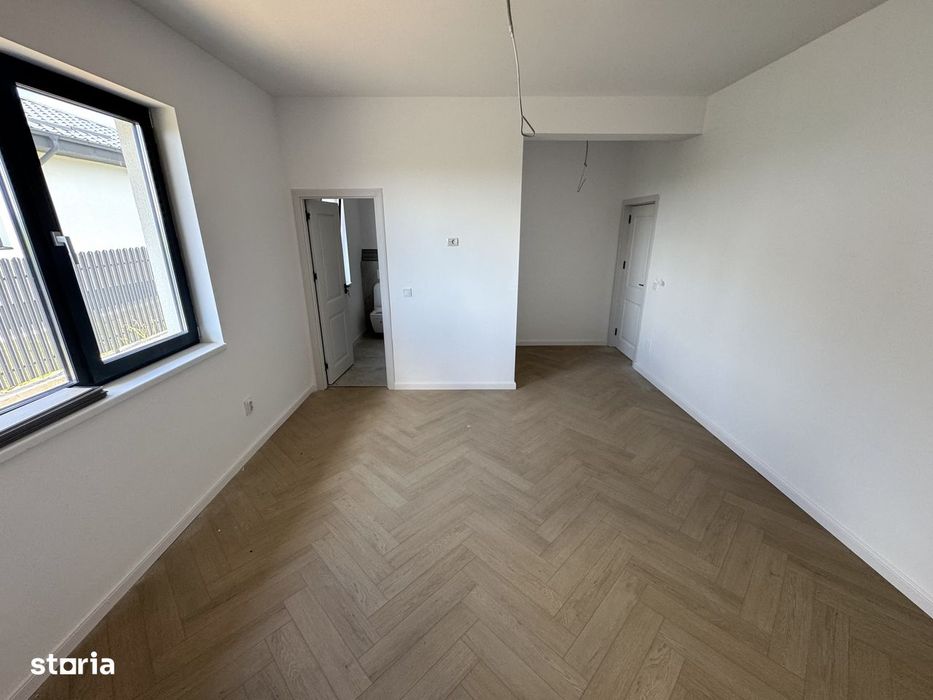 520 mp teren! 120 mp utili! CANALIZARE! Casa 4 camere, Miroslava