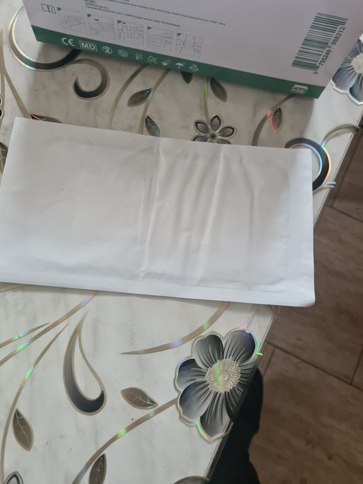 Vind 2 cutii cu pansame  și o cremă  stomic  pentru somacoma .