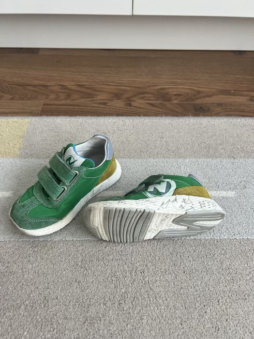 Adidasi Naturino, marime 24