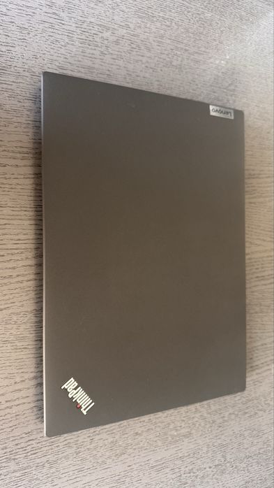 Thinkpad T14 Gen 3, core I5-1245U, 16 GB RAM, 512 GB NVME Samsung