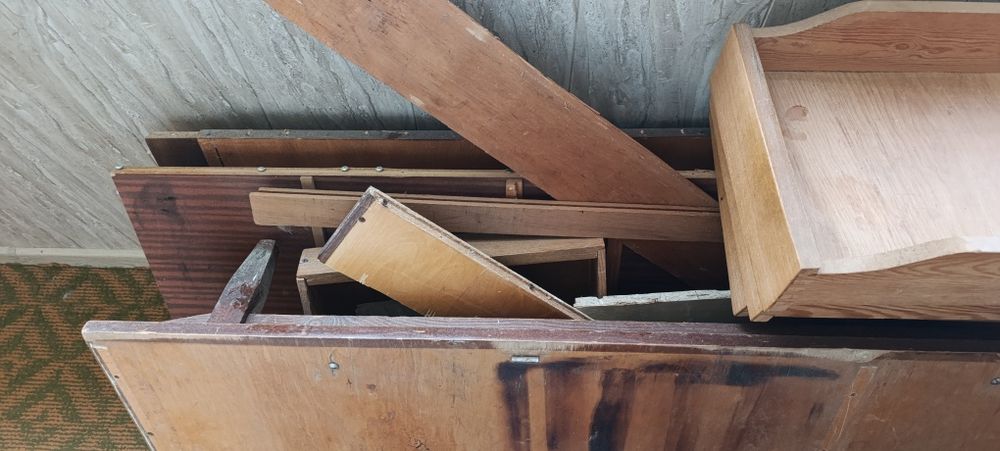 Отдам даром шифоньер