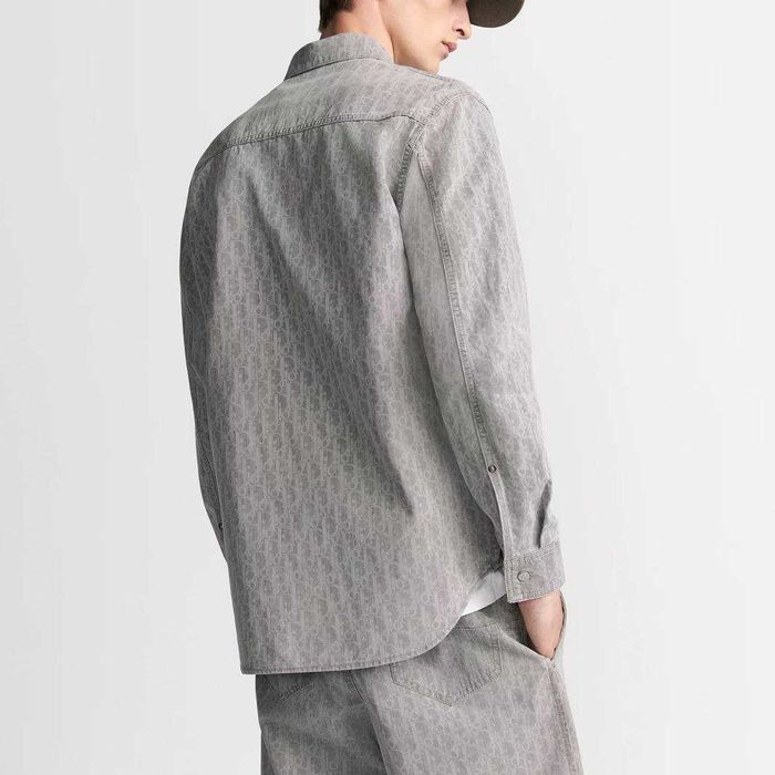 Мъжка риза с дълъг ръкав – стилен и елегантен модел