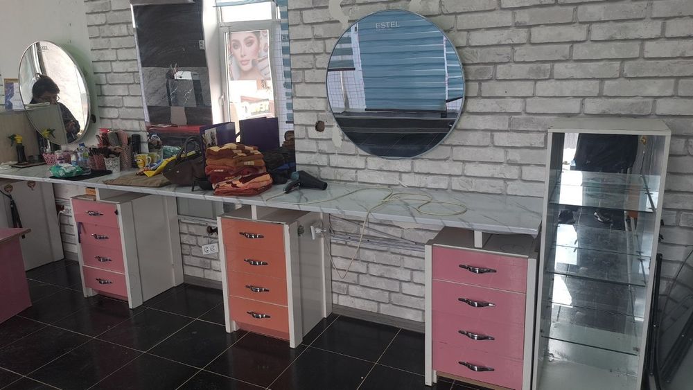 Salon uchun jixozlar