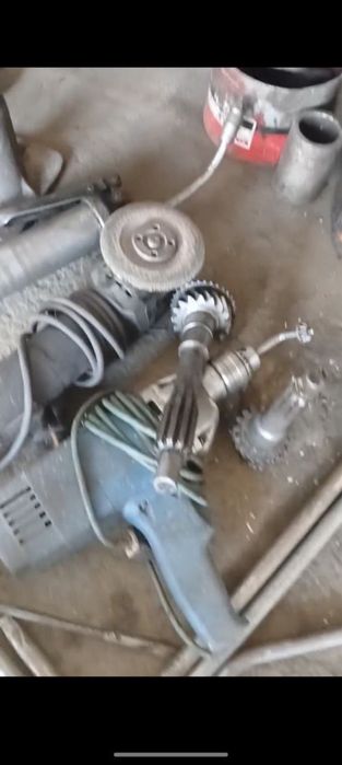 Matorist usta asbob uskunalari