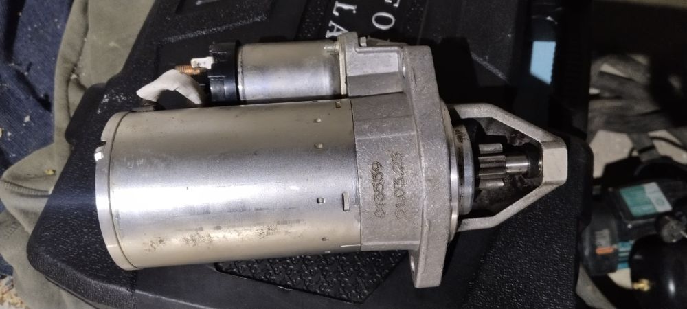 Продам стартер на ВАЗ 2110