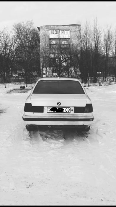 Bmw e34  520 Simes   Toyota cresta