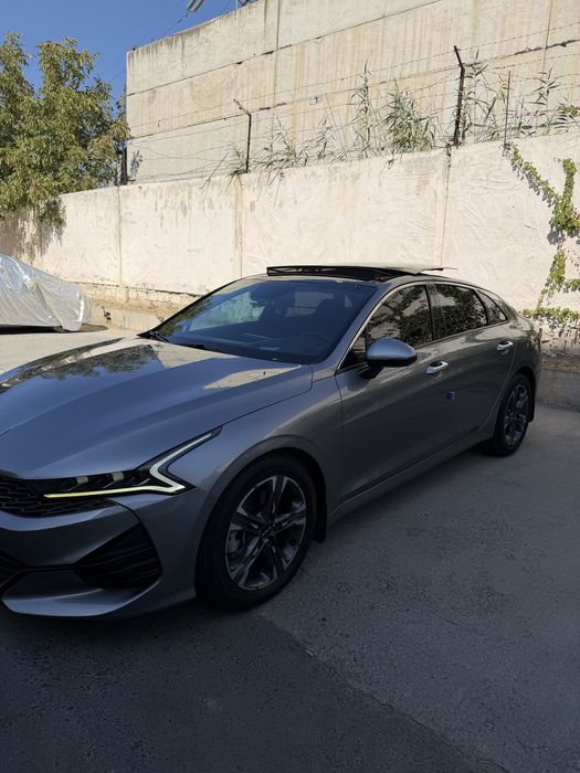 Kia K5 2022-yil GT LINE