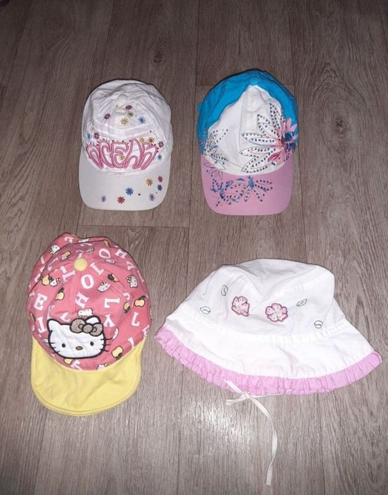 Шапочки , кепки , по 200