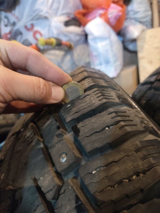 Продам зимние шины